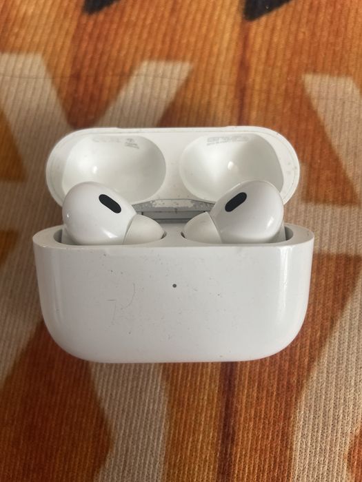 AirPods 2 Pro, сломан порт Type-C