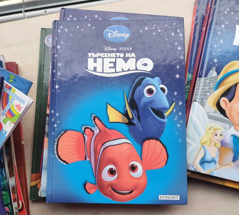 Колекция на DISNER цялата колекция се продава цената е 100 евро