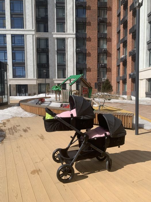 Коляска для двойни