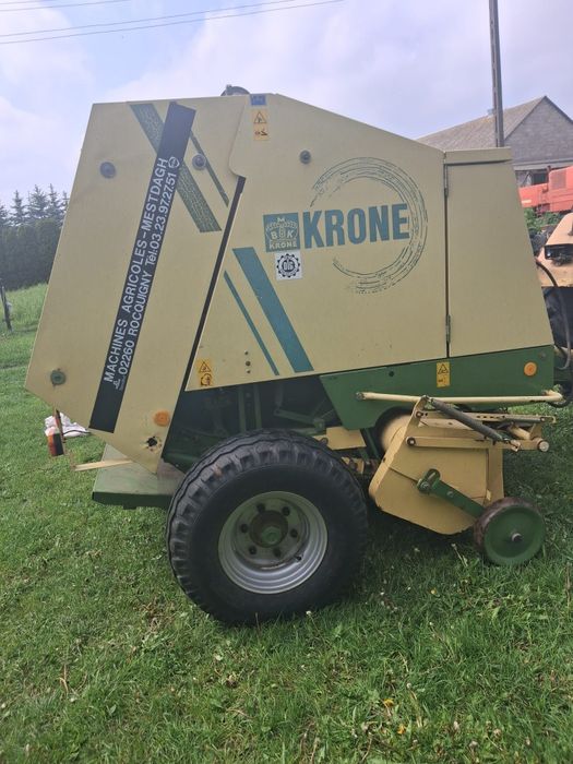 Vand presa de balotat rotunda Krone KR 130 Legare rapidă 2 ațe 
 Legare plasă + ață