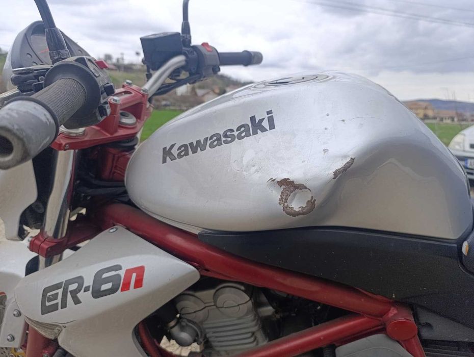 De vanzare Kawasaki ER6-N !