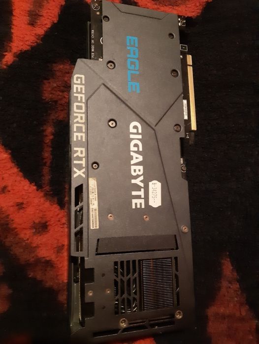 se vinde RTX 3080 TI