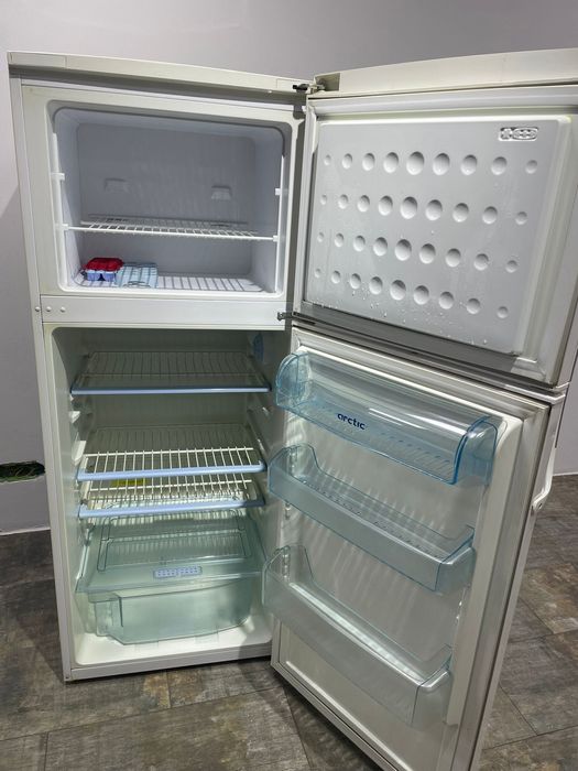 Vând frigider în stare foarte bună!