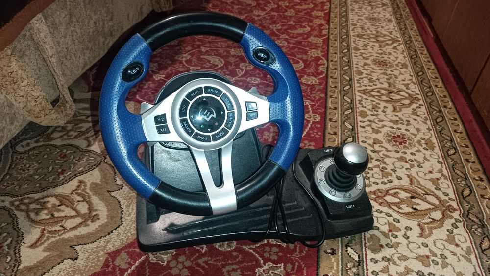 Продам игровой руль