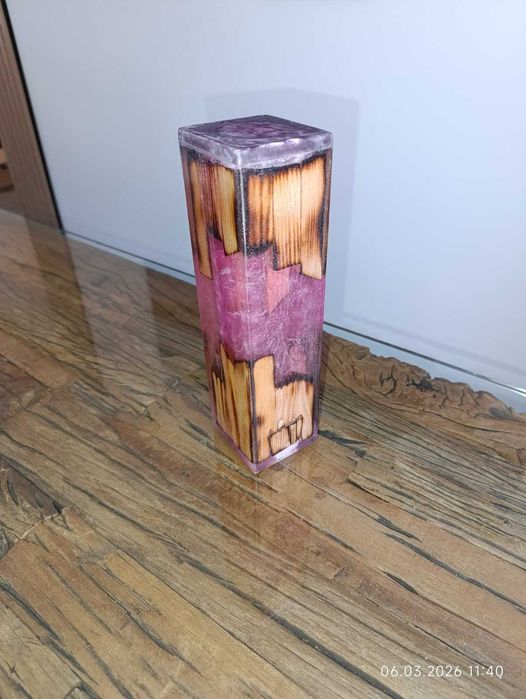 veioza din lemn si rasina