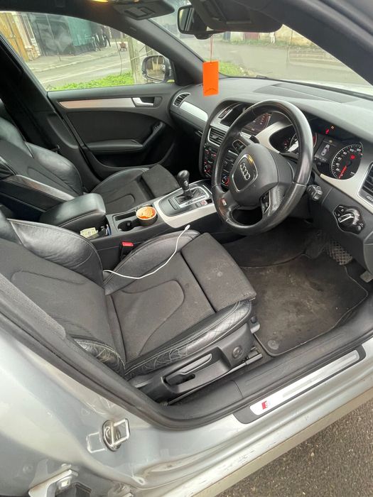 Dezmembrez audi a4 b8