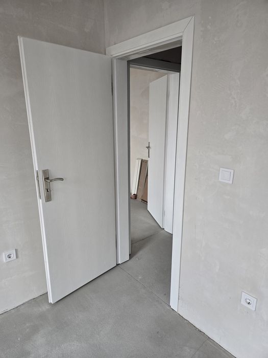 Интериорни врати