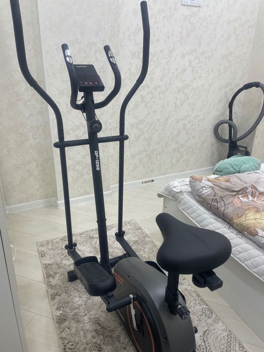 General Fitness GF-125E elliptik trenajor