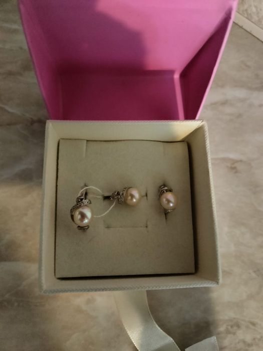 Продам серебро комплект