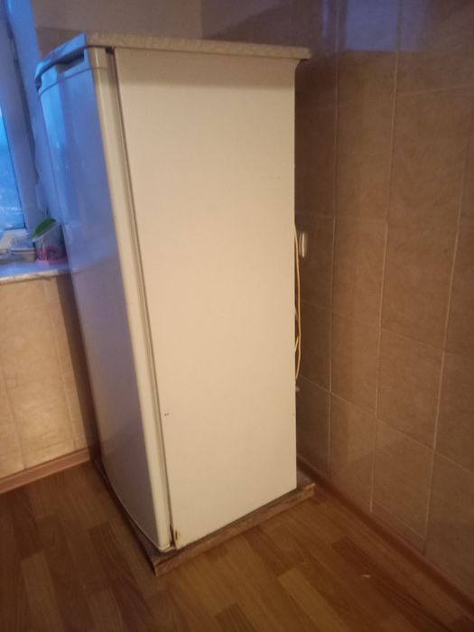 Холоделник старый