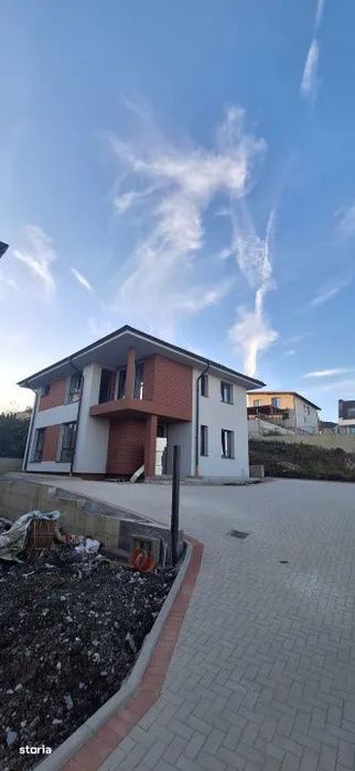 Proiect nou!!! 2 case individuale,  Dezmir