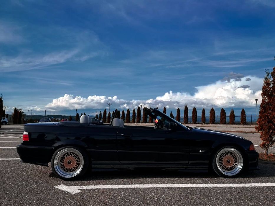 Jante aliaj cu buza Japan Racing JR9 pentru BMW E36