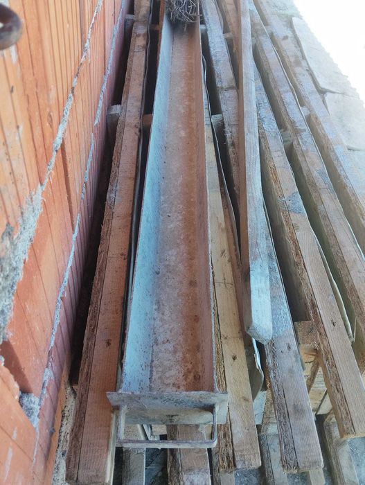 Presa pentru gard beton