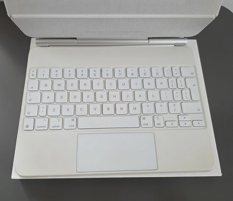 Apple Magic Keyboard iPad Pro 11 M1, M2 /Air 11, M2, M3, M4, White