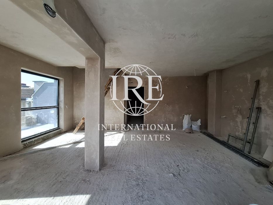 3-стаен в Варна-Окръжна болница площ 218кв.м. цена 360000