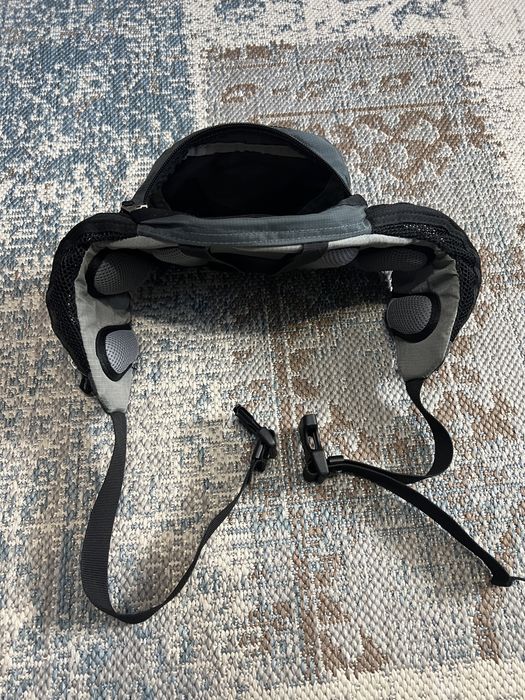 Borseta Deuter impecabila