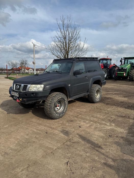 Nissan Patrol y61 GU4