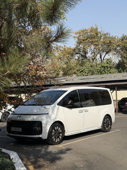 Срочна Staria сотилади