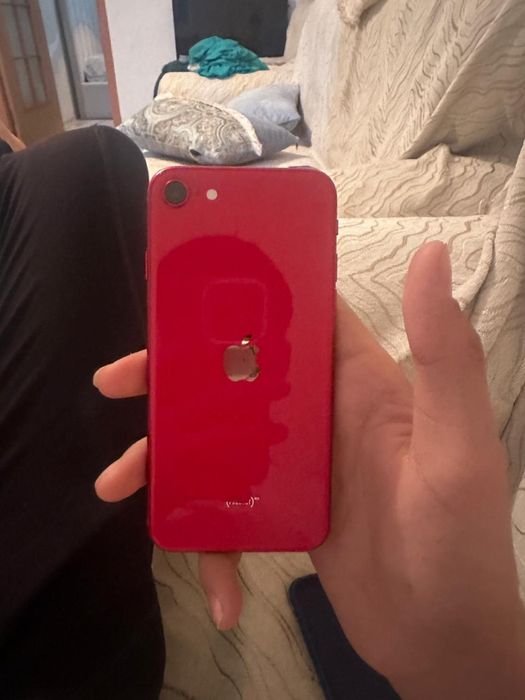 Продаммм Айфон 8