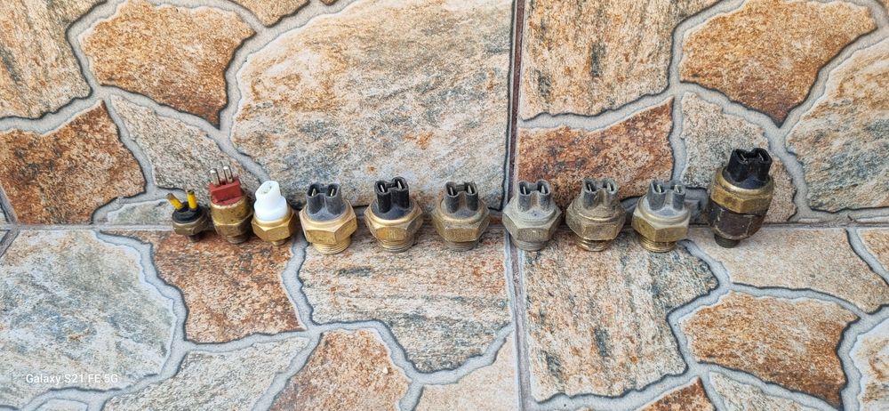 Ауди 80 стекла передние