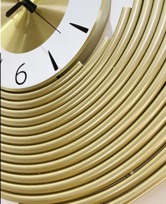 Продам часы настенные