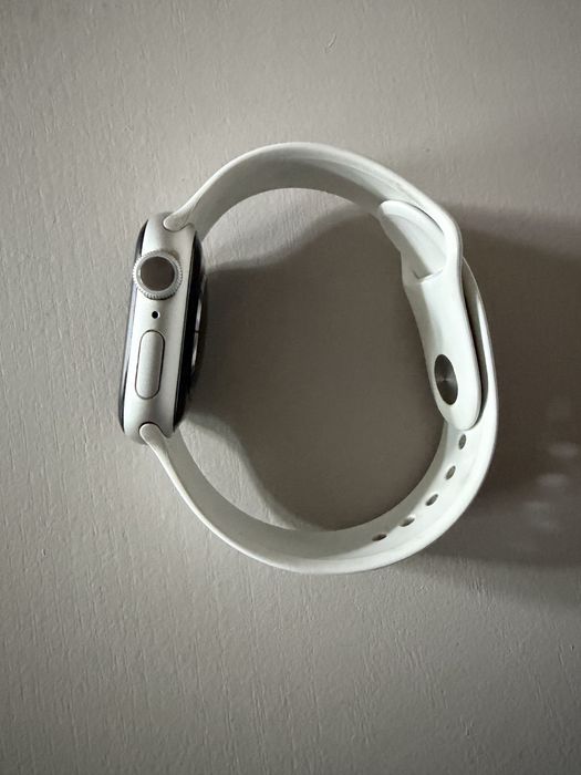 Apple Watch 5, 40мм
