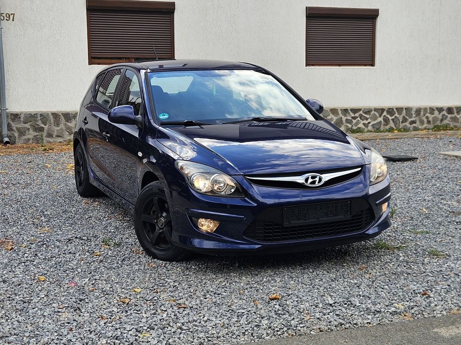 HYUNDAI i30 2010 — imagine 2