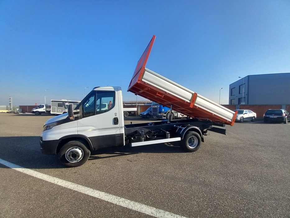 Iveco Daily bascula 3,5 tone și iveco daily 6,5 tone