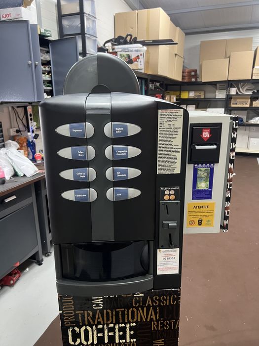 Necta Colibri C5 – Aparat Automat Cafea Vending cu Sistem de Plată, Revizionat
