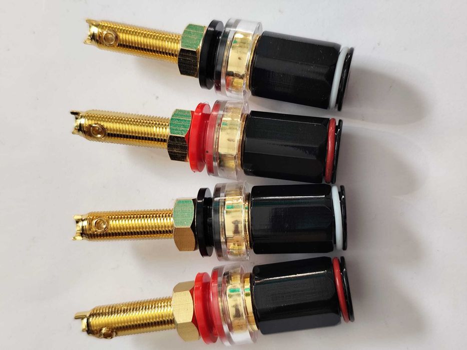Conectori Terminale boxe ,amplificator model lung set 4 buc