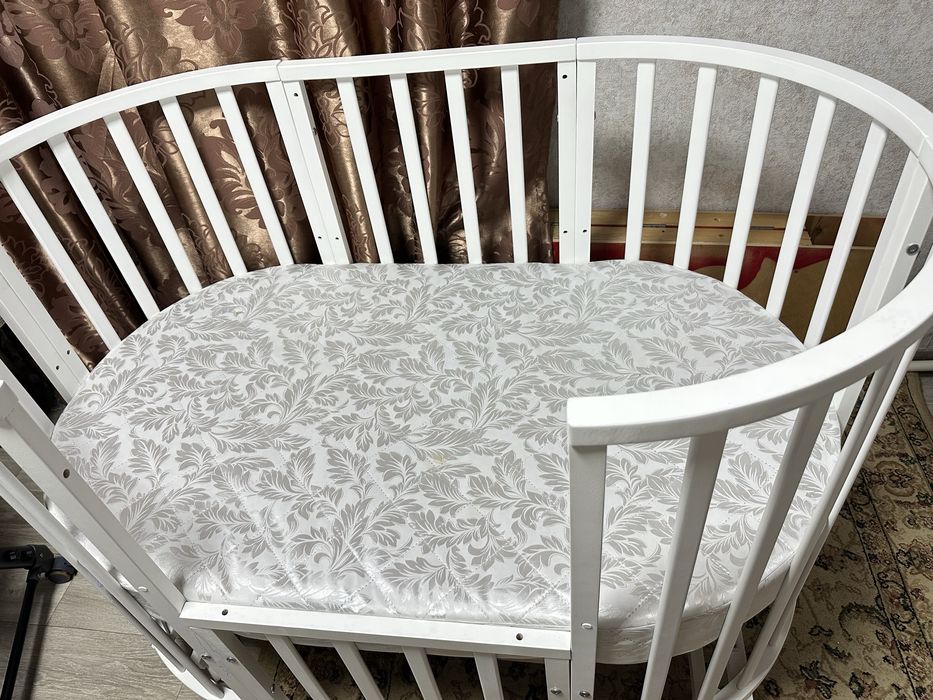 Продам кровать-трансформер для детей