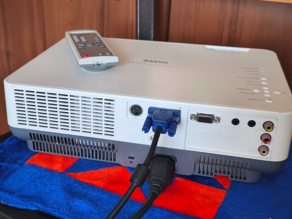 проектор Sanyo PLC-XW55A