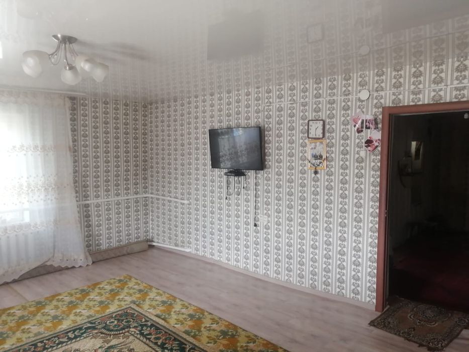 Уй сатылады 4 бөлмелі