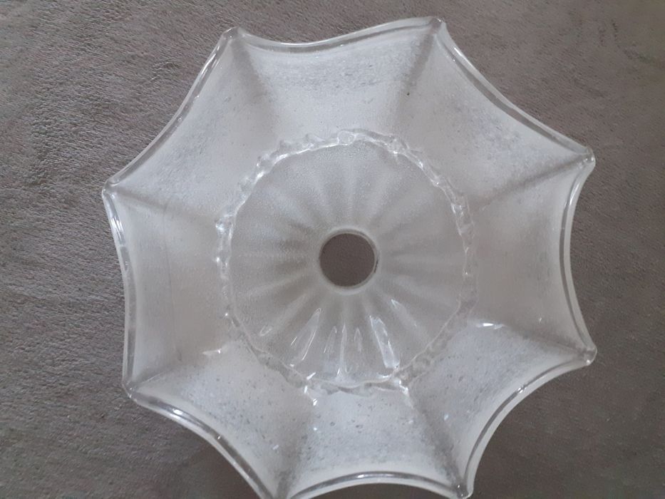 Тяло за абажур...