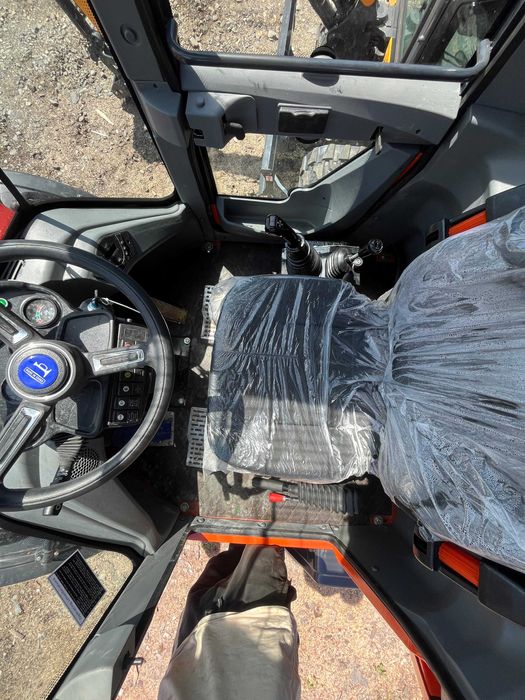 Vola 4x4 încărcător frontal XK200F