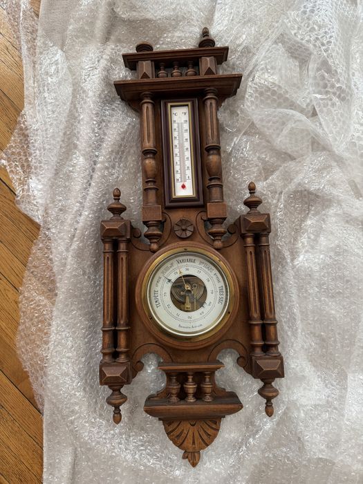 Barometru aneroid de perete, combinat cu termometru