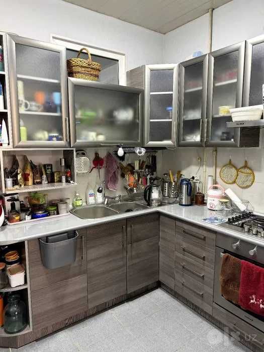 Юнусабад 9, 2/2/5 Улучшенка 61м2 Не Торец  Ипотека: Есть Орр: Корзинка