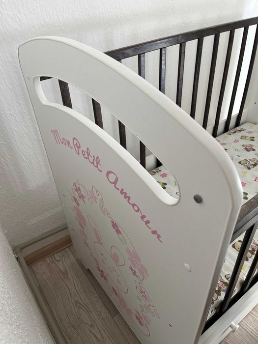 детская кроватка манеж с маятниковым механизмом