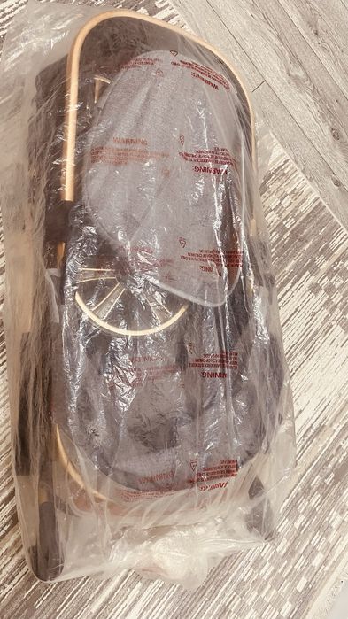 Продаю срочно  коляску