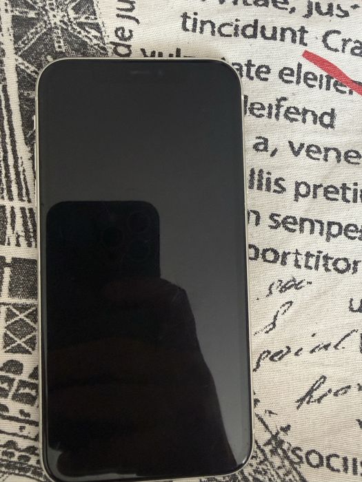 Продам IPHONE / Айфон 11  64 гб