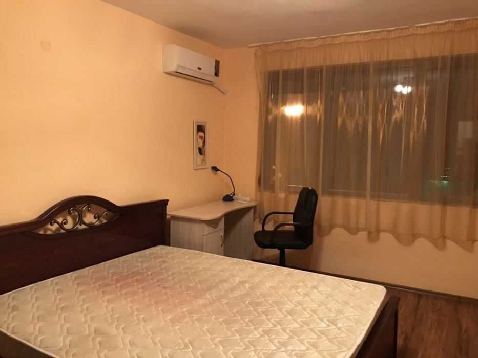 Тристаеан апартамент в ж.к. Оборище