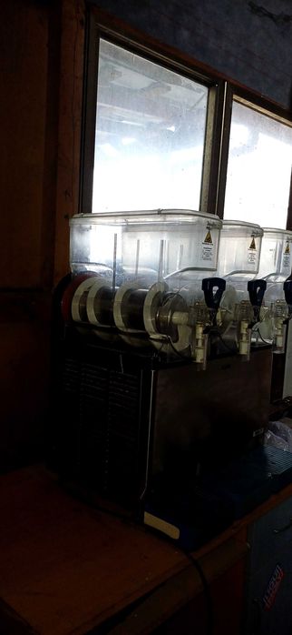 Aparat suc granita cu 3 capete