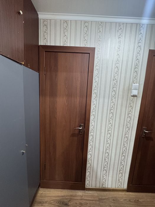 Продам межкомнатные двери