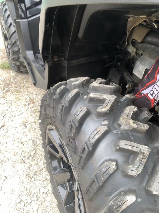 ATV Can am outlander max  650 cc  2019