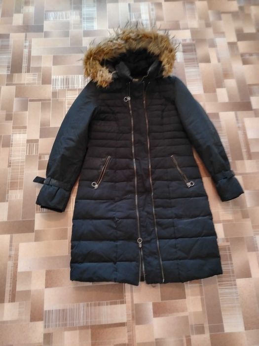 продам пальто и пуховик