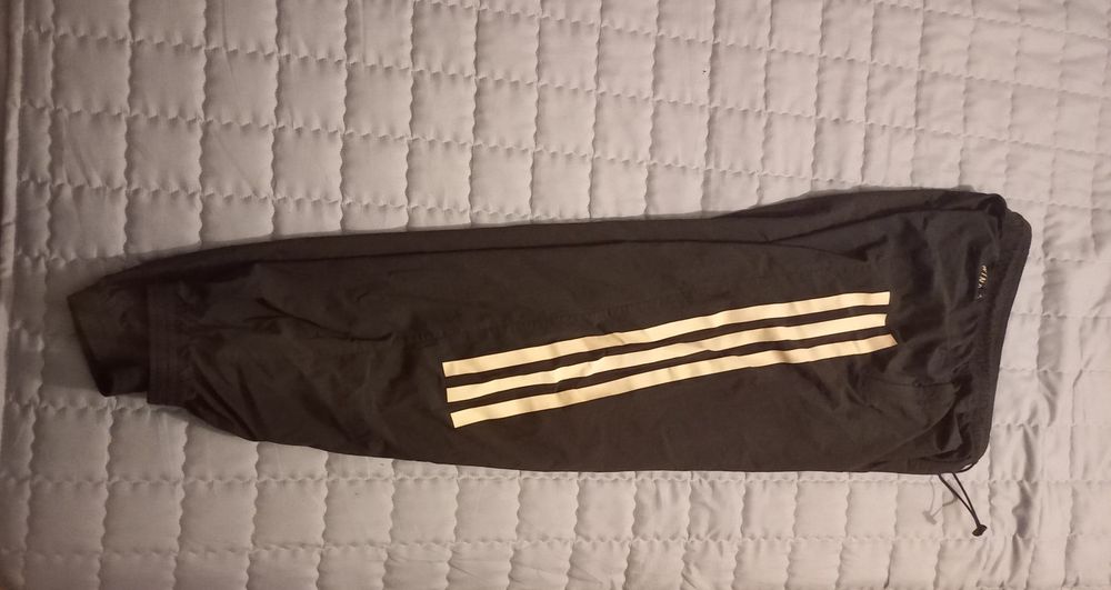 Adidas ветровка м-ка