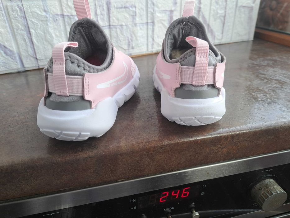 детски маратонки Nike ,спортни обувки,кецове,найк,номер 26