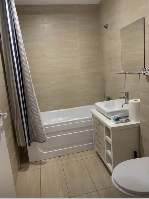 Inchiriez apartament 2 camere in cosmopolis