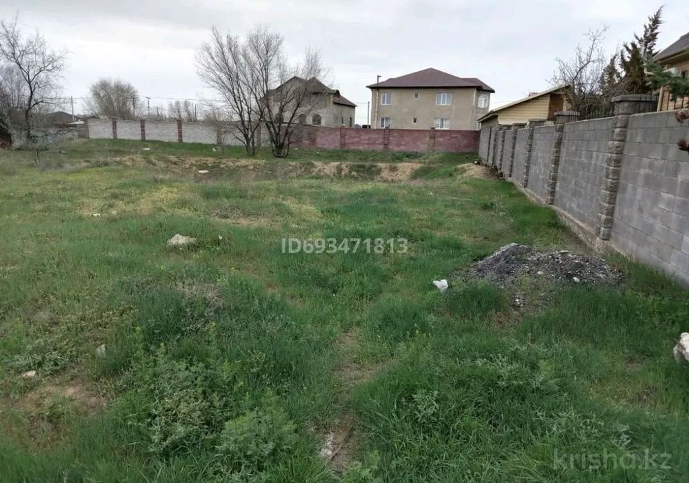 Участок в элитном микрорайоне