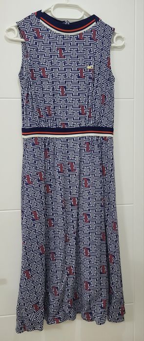 Ефирна рокля на USPA